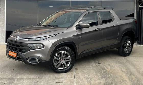 FIAT TORO 2.0 16V TURBO DIESEL FREEDOM 4WD AT9